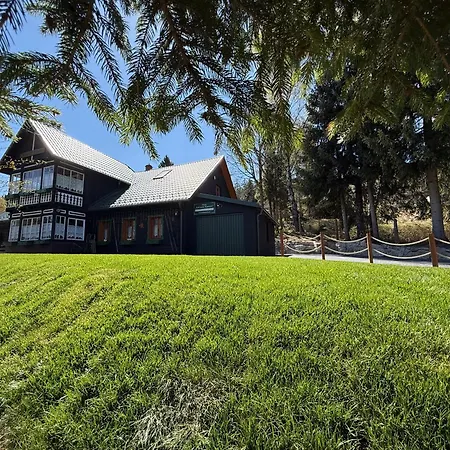 Dom Szklarski Kamien Villa