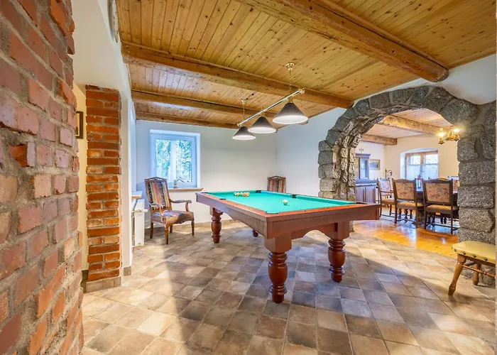 Dom Szklarski Kamien Villa *