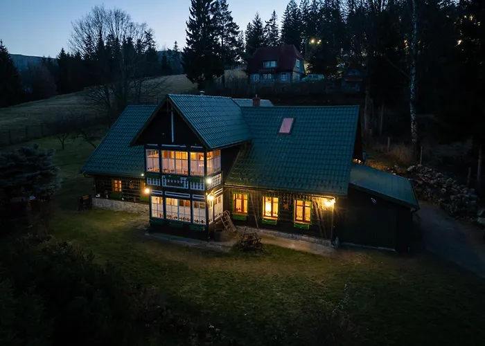 Dom Szklarski Kamien Villa *