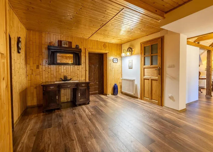 Dom Szklarski Kamien Villa *